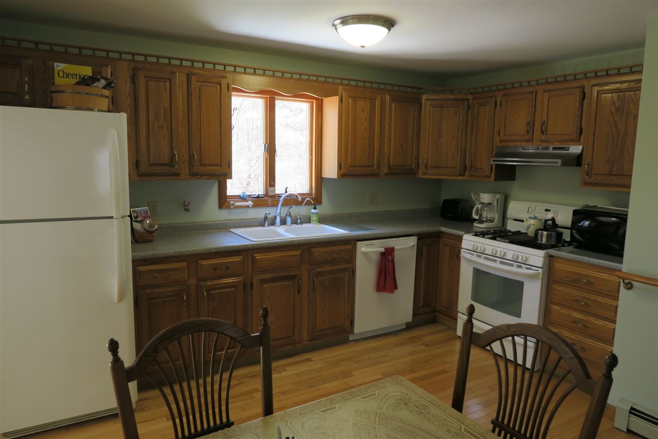 341 Middle Road Dover, NH 03820 - Photo 7 of 28