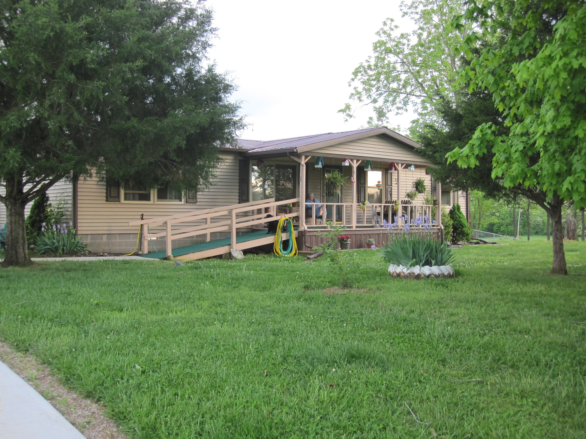 8127 Franks Ferry Road Walling, TN 38587 - Photo 1 of 35 Gallery Image 1