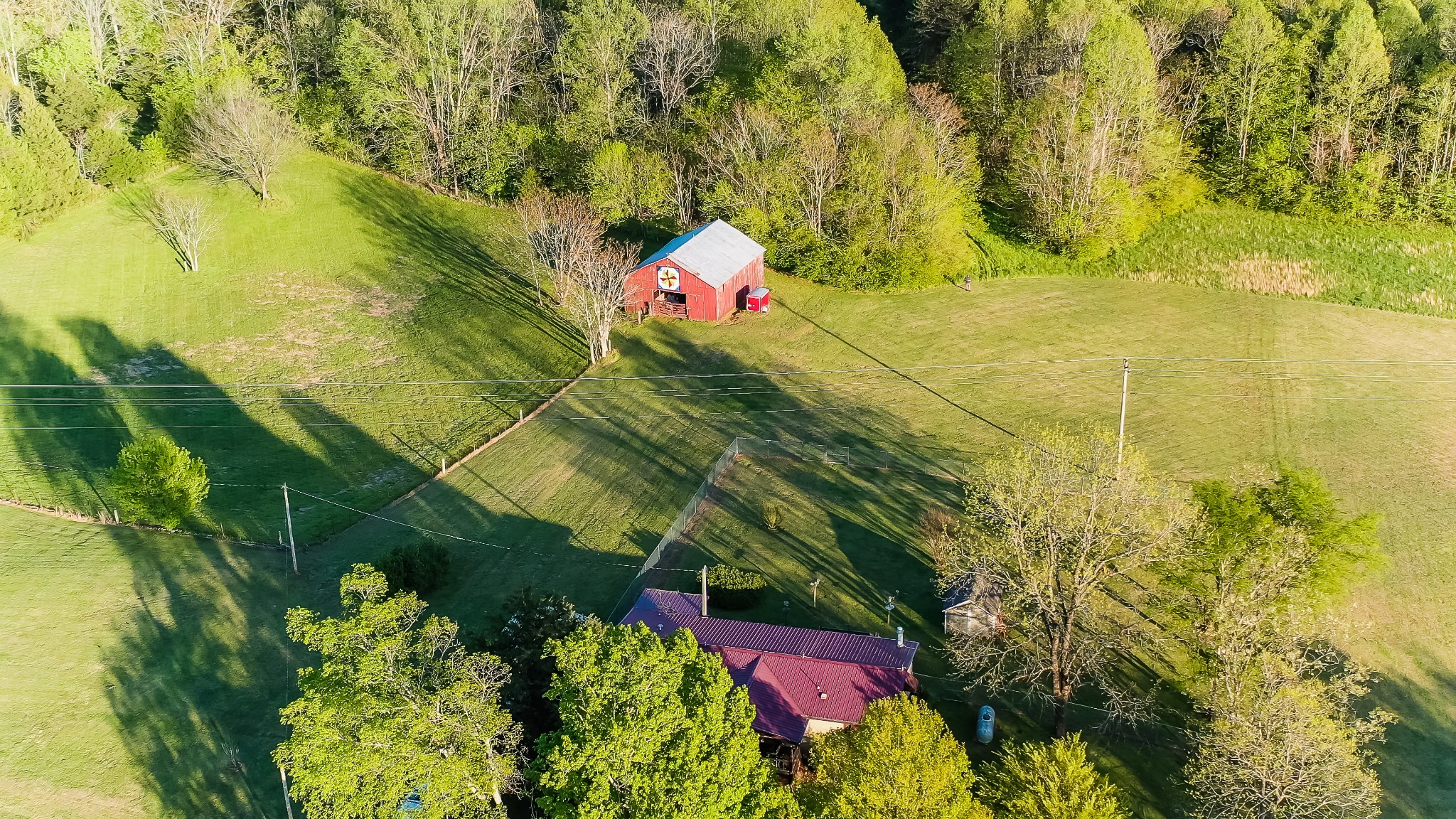 8127 Franks Ferry Road Walling, TN 38587 - Photo 17 of 35 Gallery Image 17