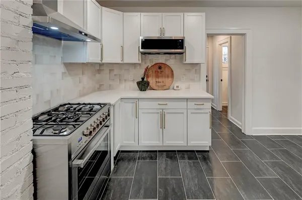 $1,165,000 | 426 West 57th Street, Kansas City, MO 64113