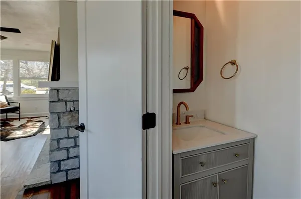 $1,165,000 | 426 West 57th Street, Kansas City, MO 64113