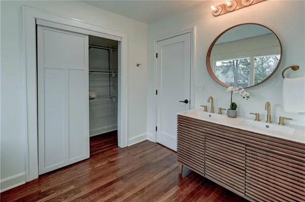 $1,165,000 | 426 West 57th Street, Kansas City, MO 64113