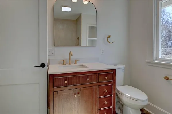 $1,165,000 | 426 West 57th Street, Kansas City, MO 64113