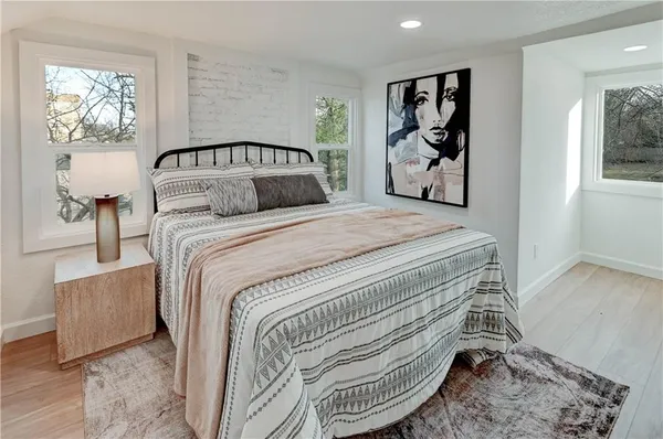 $1,165,000 | 426 West 57th Street, Kansas City, MO 64113