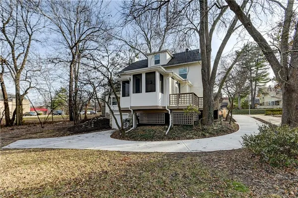 $1,165,000 | 426 West 57th Street, Kansas City, MO 64113