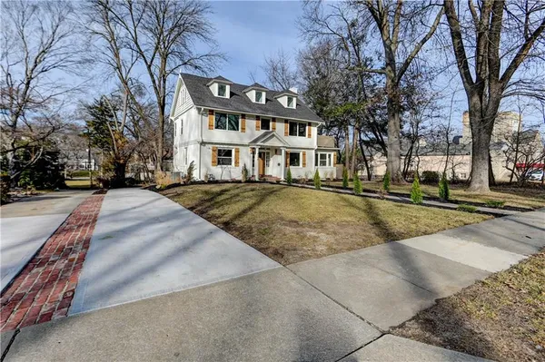 $1,165,000 | 426 West 57th Street, Kansas City, MO 64113