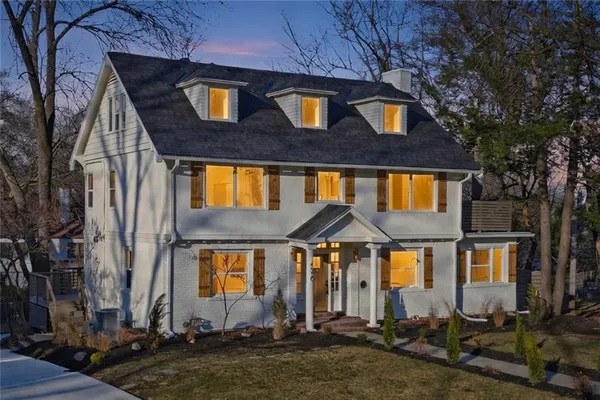 $1,165,000 | 426 West 57th Street, Kansas City, MO 64113