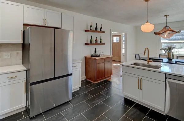 $1,165,000 | 426 West 57th Street, Kansas City, MO 64113