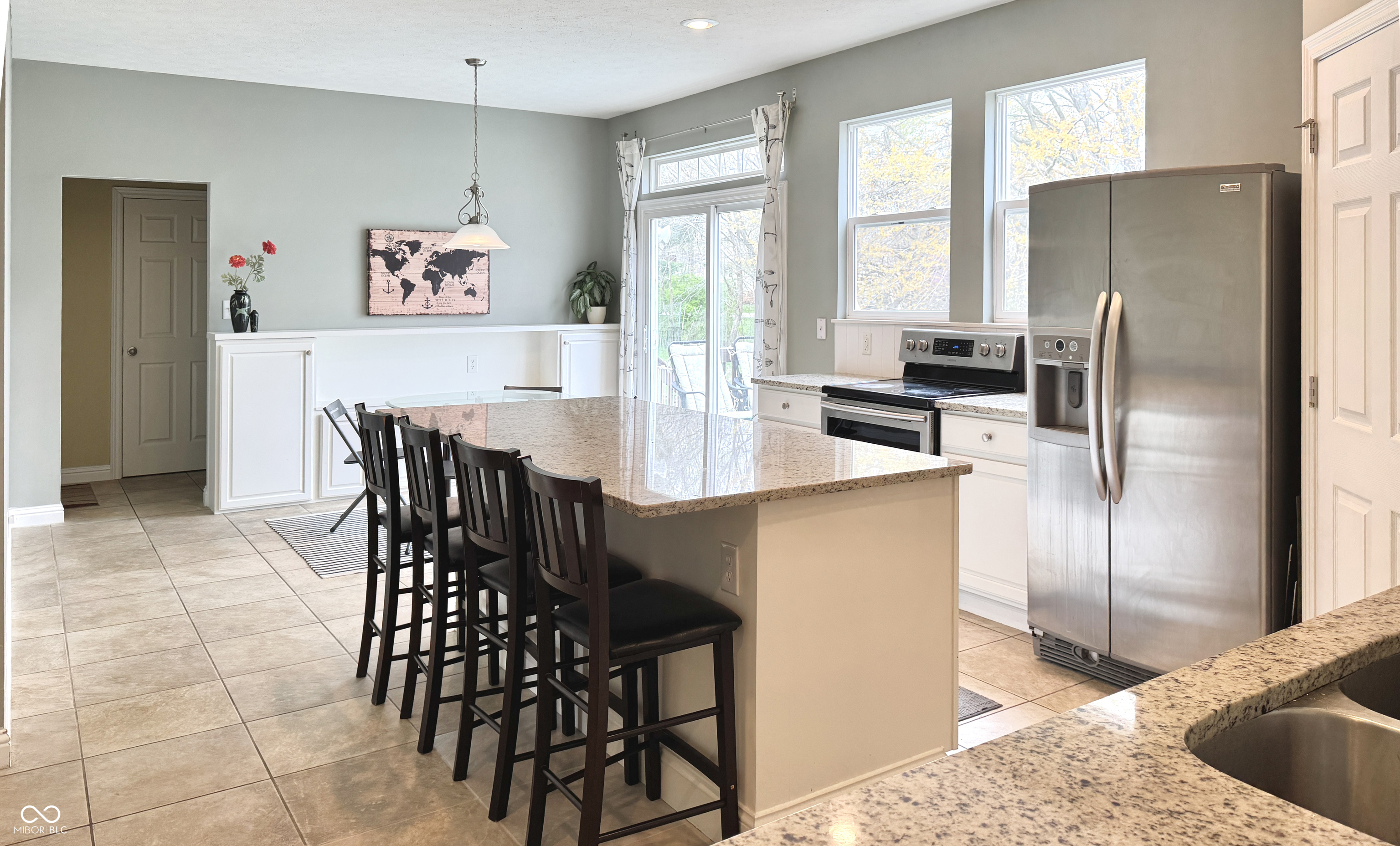 3724 Jonathan Ridge Columbus, IN 47201 - Photo 7 of 25 Gallery Image 7