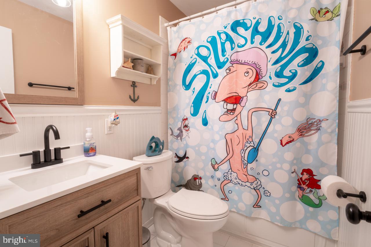 2125 Oak Road Port Republic, MD 20676 - Photo 24 of 39 Upstairs Bath