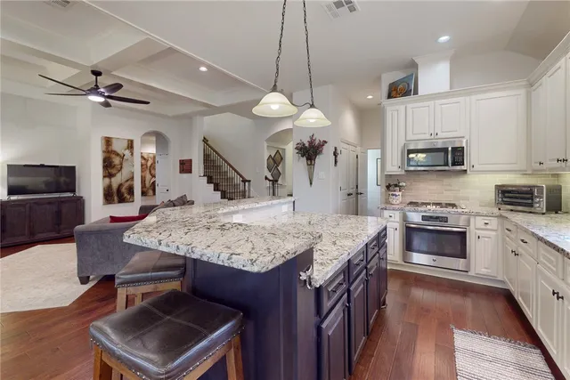 $545,500 | 3317 Fiddlers Green, Bryan, TX 77808