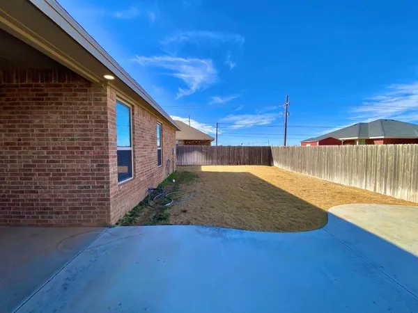 $1,800 | 7810 86th Street, Lubbock, TX 79424