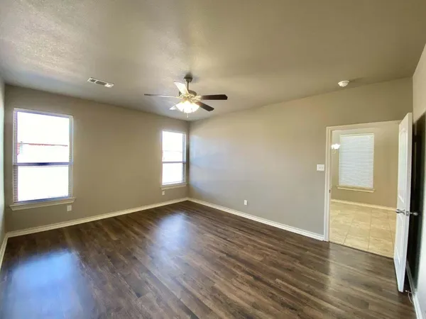 $1,800 | 7810 86th Street, Lubbock, TX 79424