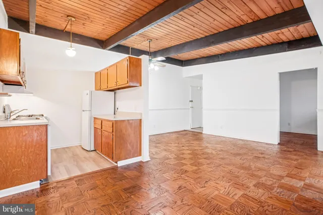 a view of a storage & utility room