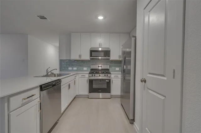 $2,150 | 2700 Wispy Crk Drive, Fort Worth, TX 76108