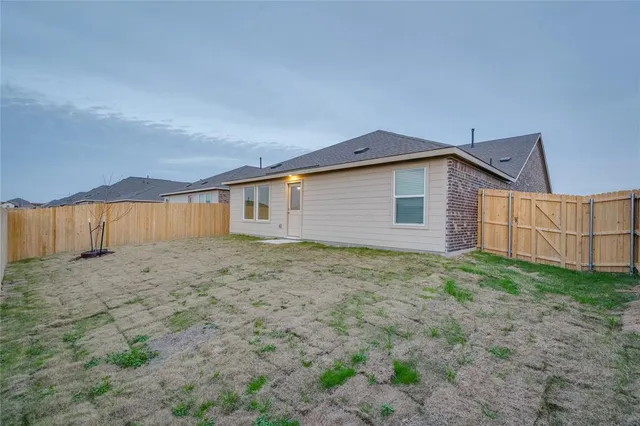 $2,150 | 2700 Wispy Crk Drive, Fort Worth, TX 76108