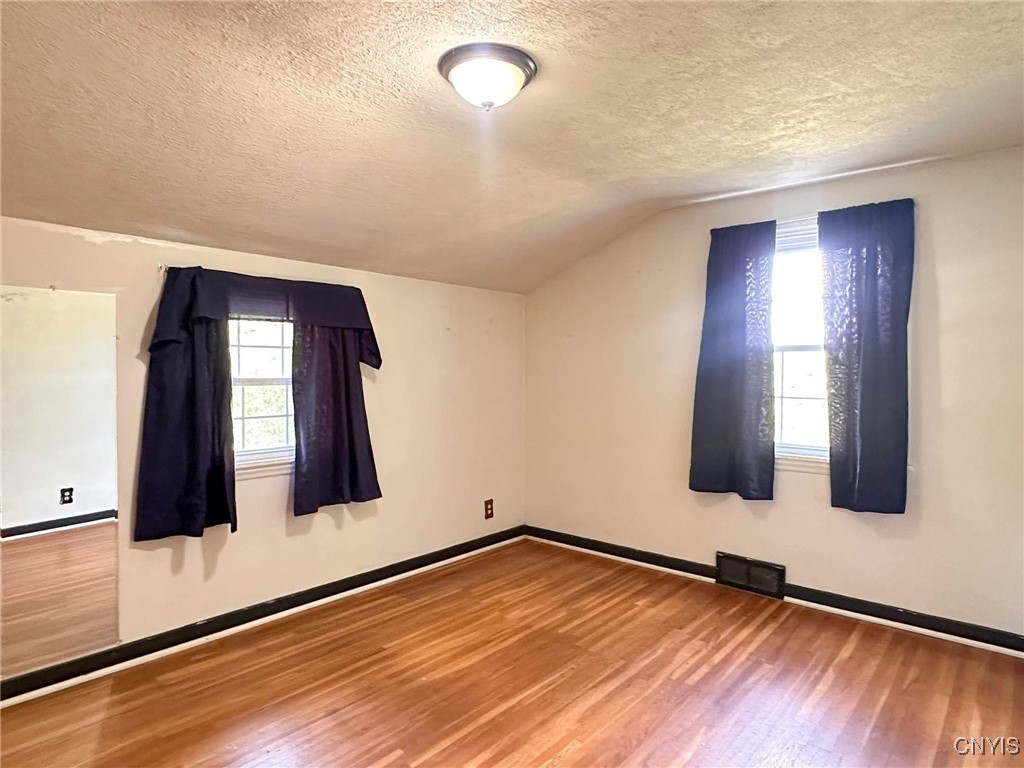 63 Higby Road Utica, NY 13501 - Photo 16 of 38