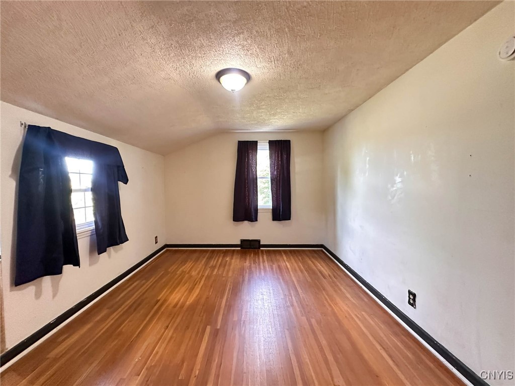 63 Higby Road Utica, NY 13501 - Photo 17 of 38