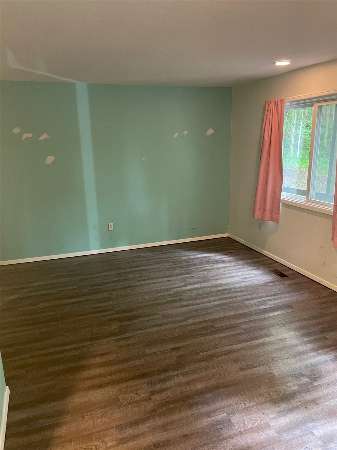 400 East Smithville Road Bloomington, IN 47401 - Photo 19 of 29 Gallery Image 19