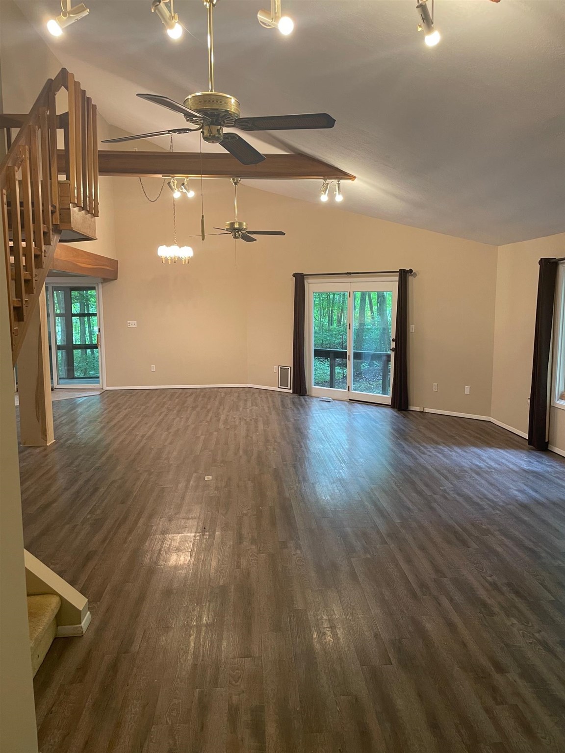 400 East Smithville Road Bloomington, IN 47401 - Photo 7 of 29 Gallery Image 7