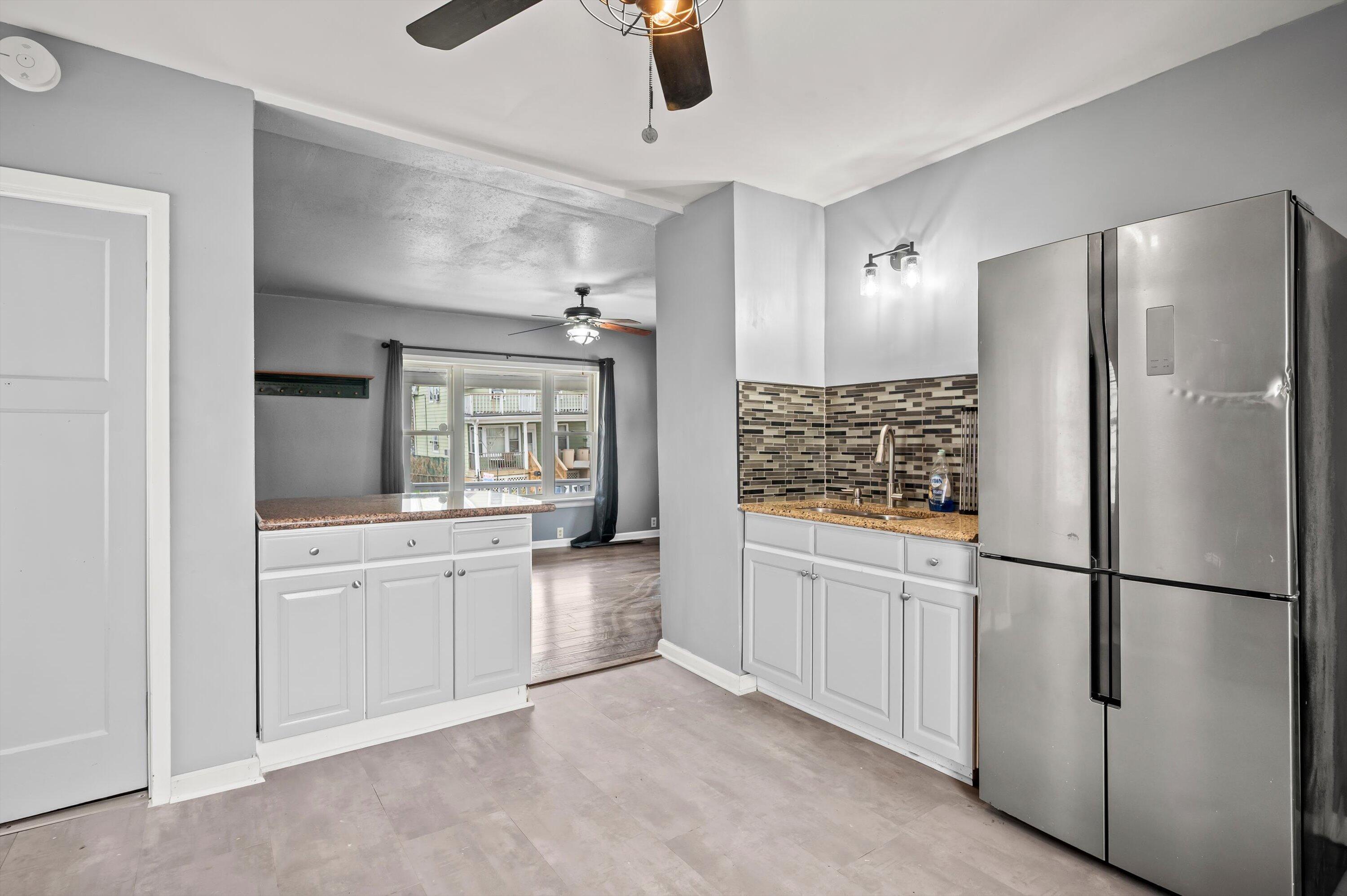 2058 South 36th Street Milwaukee, WI 53215 - Photo 15 of 28 16-Z62_8503