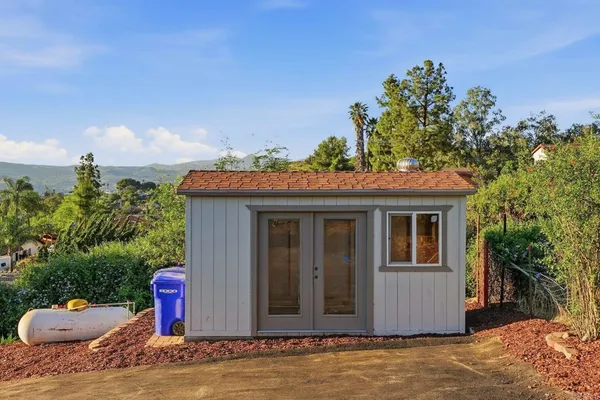 $1,049,900 | 12306 1/2 Gay Rio Drive, Lakeside, CA 92040