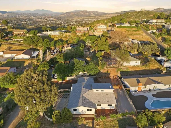 $1,049,900 | 12306 1/2 Gay Rio Drive, Lakeside, CA 92040