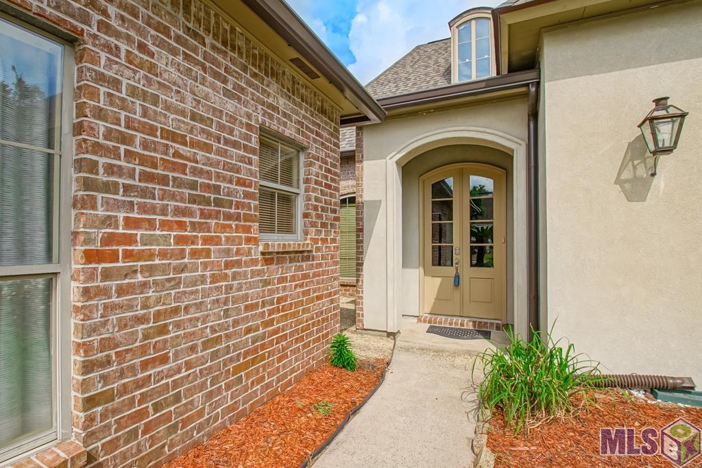 8602 Foxfield Drive Baton Rouge, LA 70809 - Photo 6 of 55