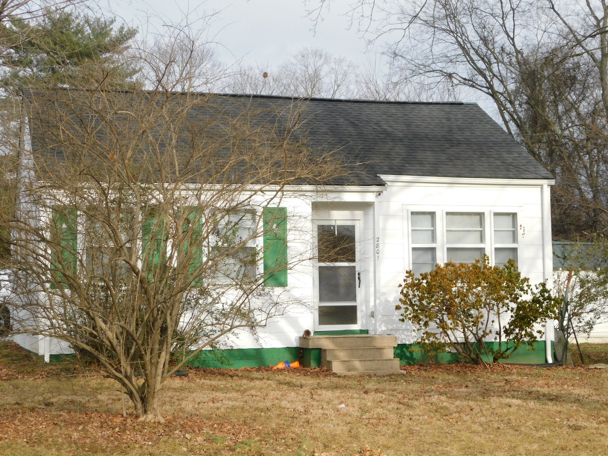 2801 Surrey Road Nashville, TN 37214 - Photo 2 of 43 a front view of a house with a yard