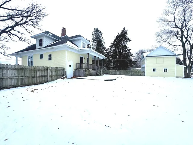 $264,900 | 440 East Railroad Avenue, Leland, IL 60531