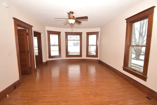 $264,900 | 440 East Railroad Avenue, Leland, IL 60531