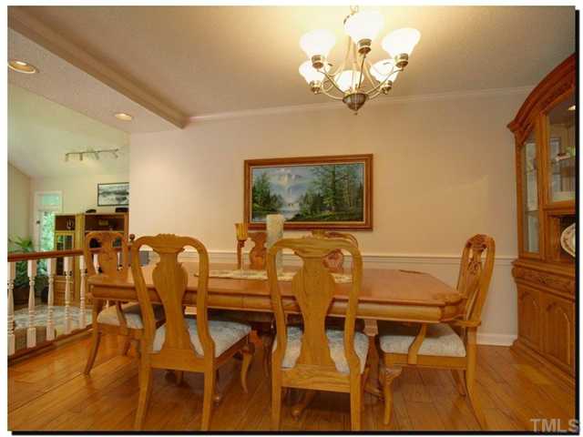 8629 Langtree Lane Raleigh, NC 27613 - Photo 9 of 25