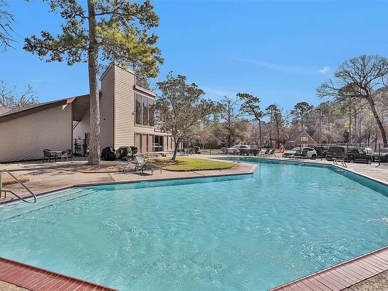 12900 Walden Road, Unit 819H Montgomery, TX 77356 - Photo 9 of 10 Community pool