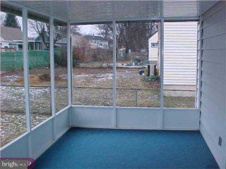 29 Amsterdam Road Hamilton, NJ 08620 - Photo 5 of 6