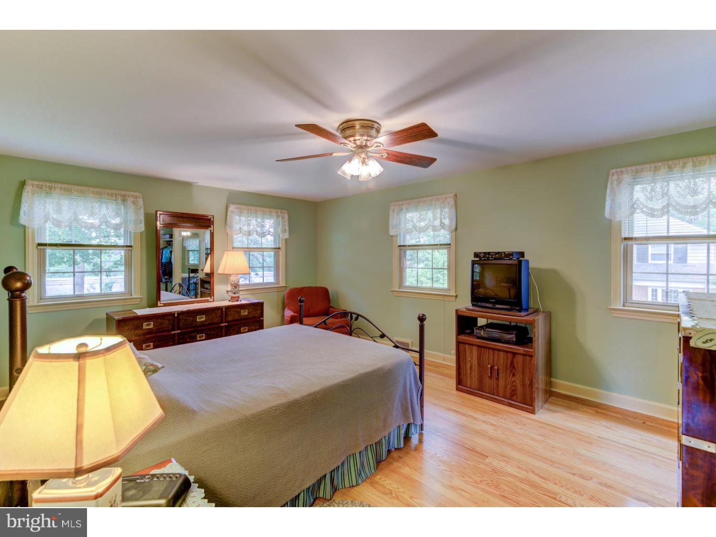 832 River Road Ewing, NJ 08628 - Photo 16 of 24 Bedroom - Main
