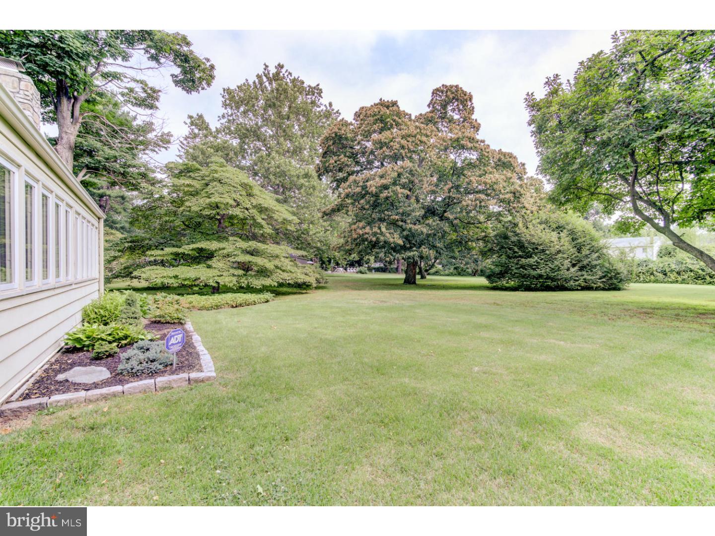 832 River Road Ewing, NJ 08628 - Photo 23 of 24 Back Yard