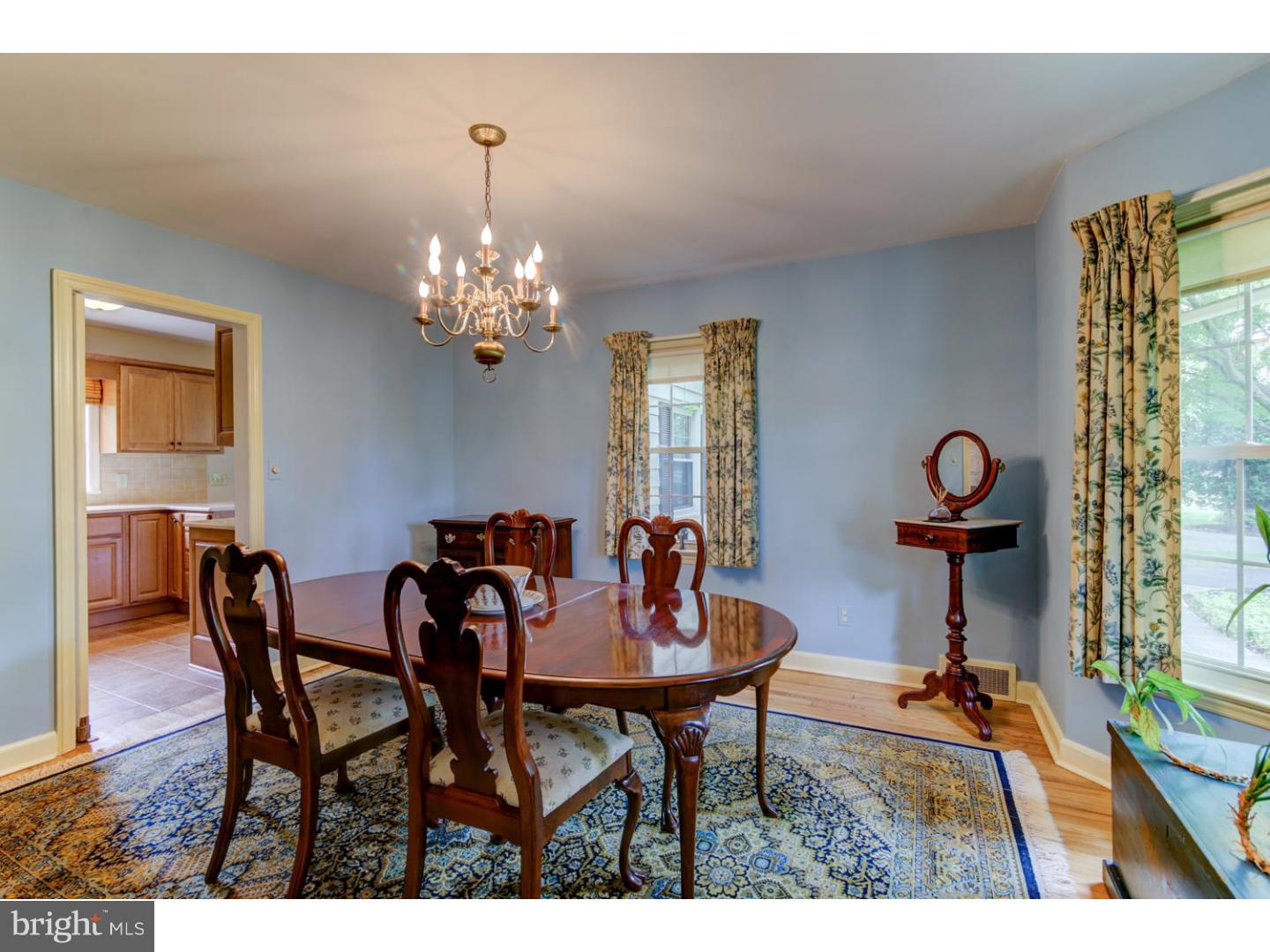 832 River Road Ewing, NJ 08628 - Photo 9 of 24 Dining Room