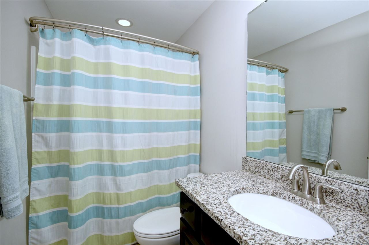 12644 Gallant Place Raleigh, NC 27614 - Photo 22 of 29 Full Bathroom