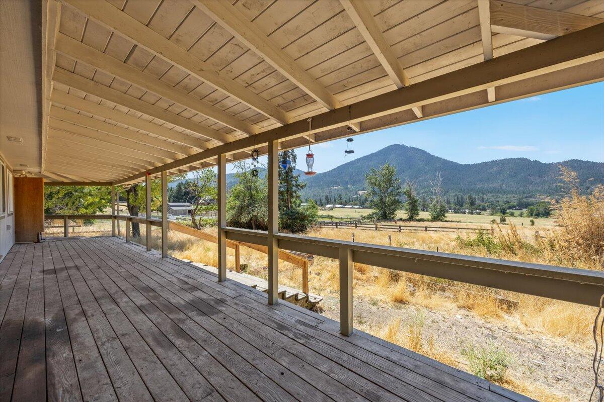1518 Upper Applegate Road Jacksonville, OR 97530 - Photo 3 of 42 03-IMG_2188