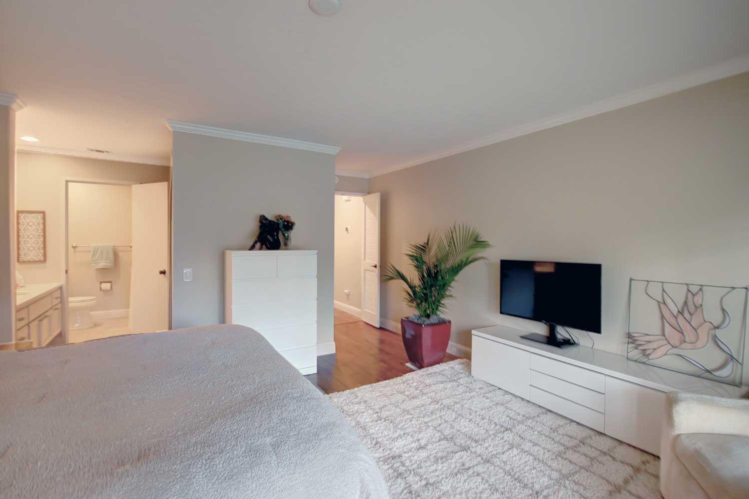 11430 Coloma Road Gold River, CA 95670 - Photo 23 of 33