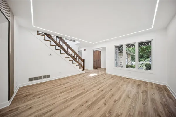 $399,000 | 567 Cress Creek Lane, Crystal Lake, IL 60014