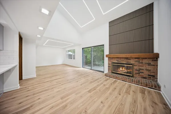 $399,000 | 567 Cress Creek Lane, Crystal Lake, IL 60014