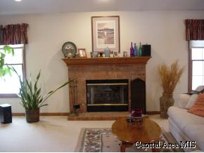 6015 Farrier Place Springfield, IL 62712 - Photo 5 of 9 Gallery Image 5