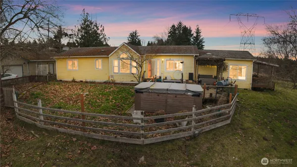 $485,000 | 28512 30th Avenue East, Roy, WA 98580