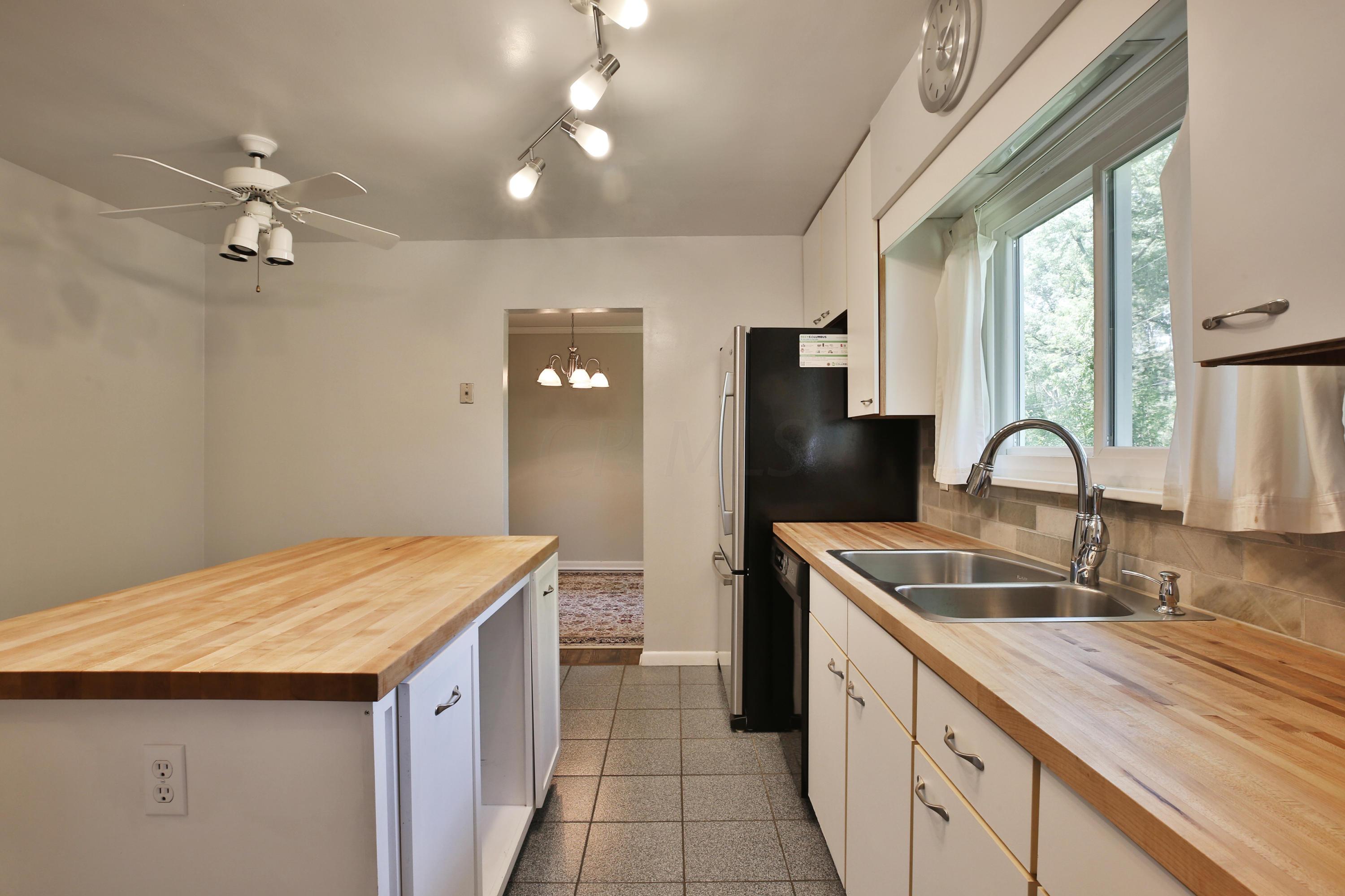 6120 Whitman Road Columbus, OH 43213 - Photo 17 of 38 Gallery Image 17