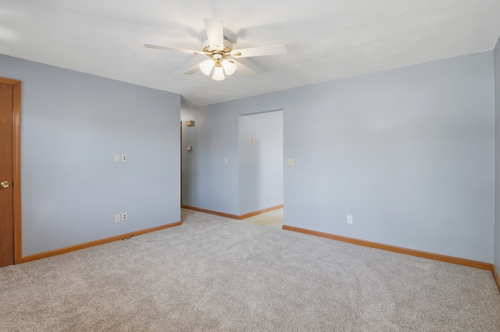 29 Rosella Street Springfield, MA 01118 - Photo 8 of 36