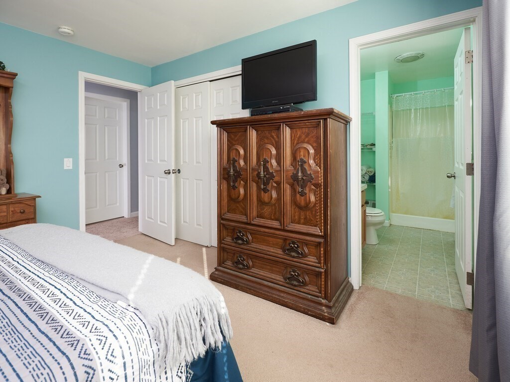 105 Burlingame Road Charlton, MA 01507 - Photo 17 of 27 Gallery Image 17