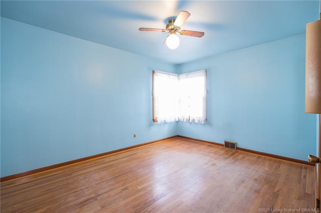 500 Windemere Road Clarksville, IN 47129 - Photo 12 of 39 Gallery Image 12