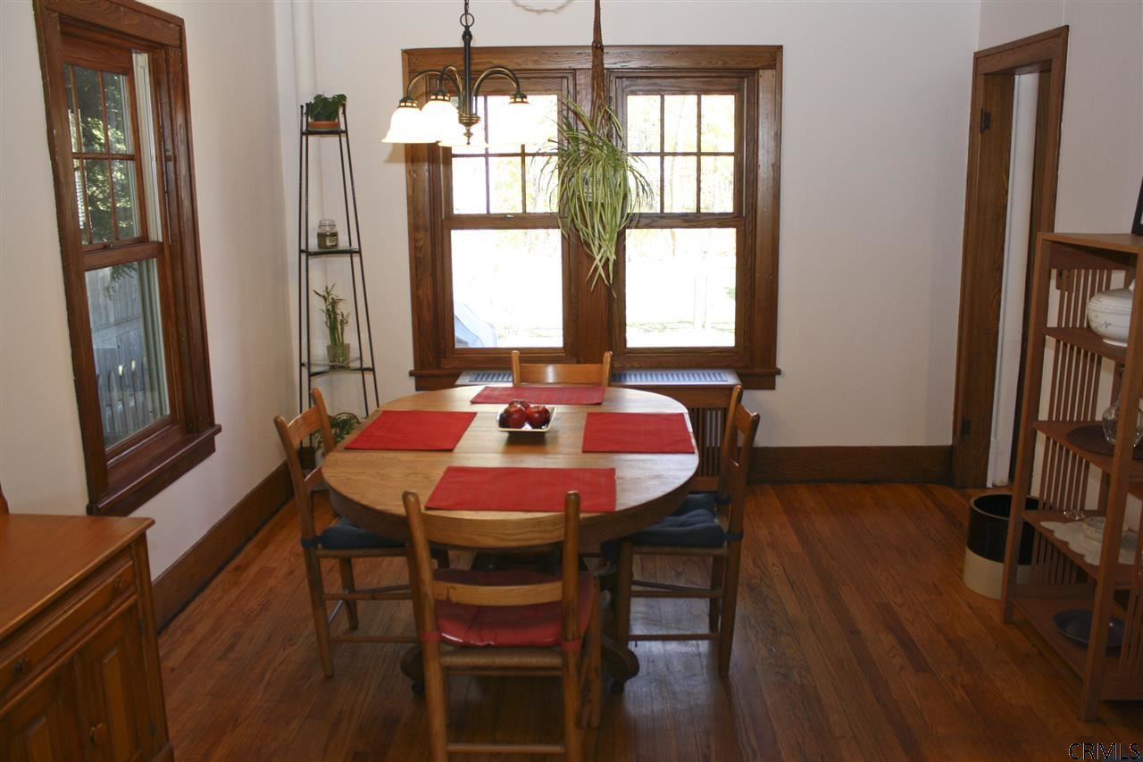 7 Rural Place Bethlehem, NY 12054 - Photo 6 of 11 Photo 6