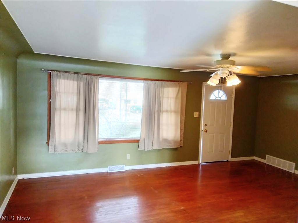 3889 Burkey Road Youngstown, OH 44515 - Photo 9 of 34 Gallery Image 9